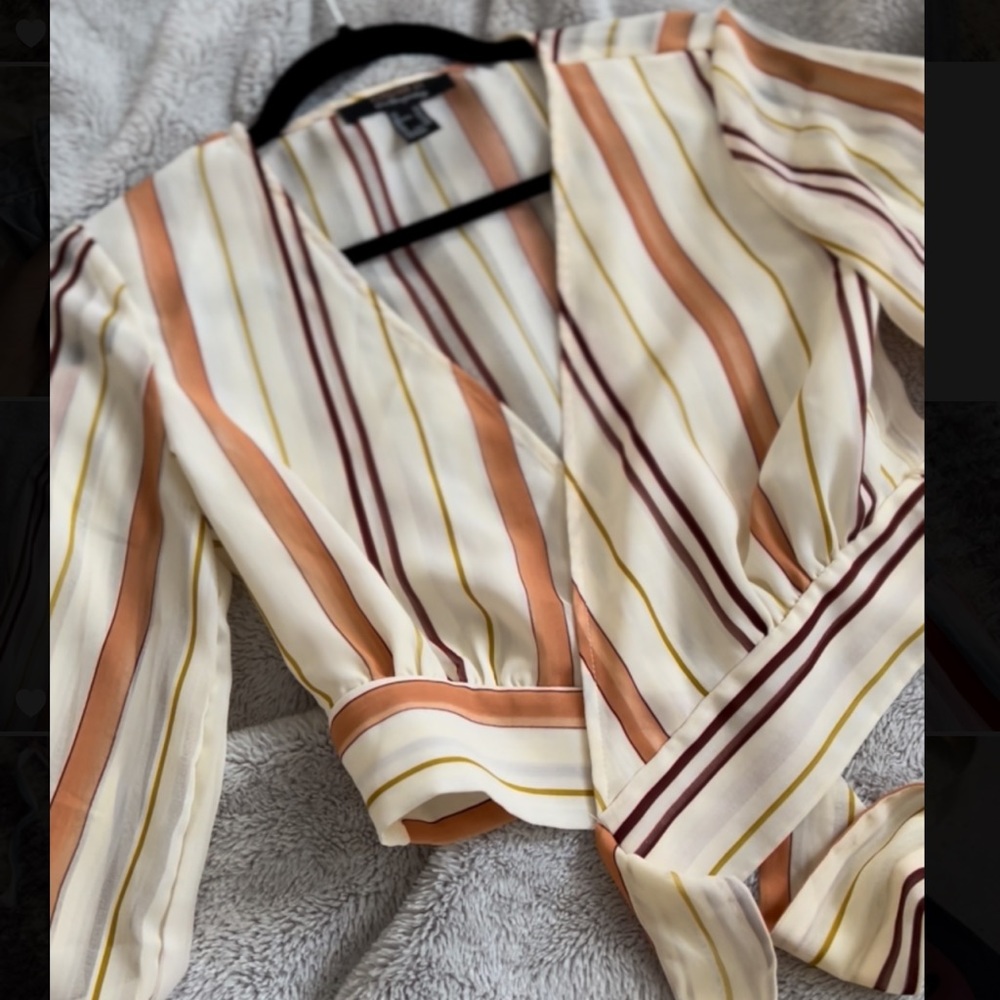BRAND NEW - front tie striped blouse